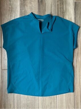 Mandala Teal Short-Sleeve Scrub Tunic Top